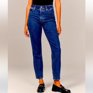 Abercrombie & Fitch High Rise Mom Jean
